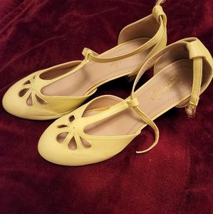 Yellow Vintage style pinup heels